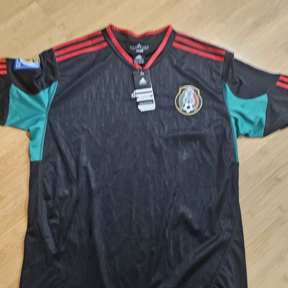 Adidas Black Jersey with Red Trim and Green Detail Vintage - Picture 2 of 9